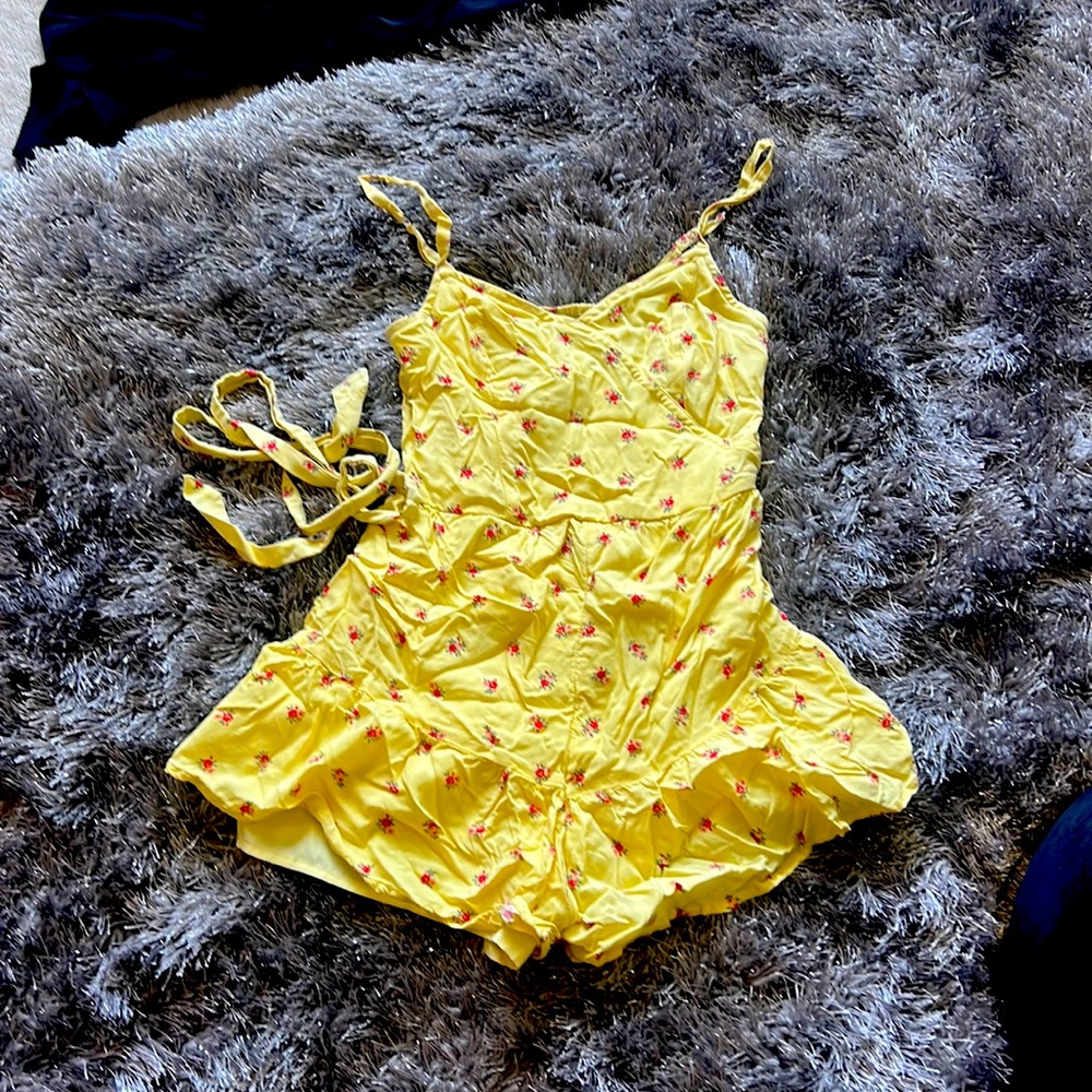 Hollister extra small romper onesie one piece